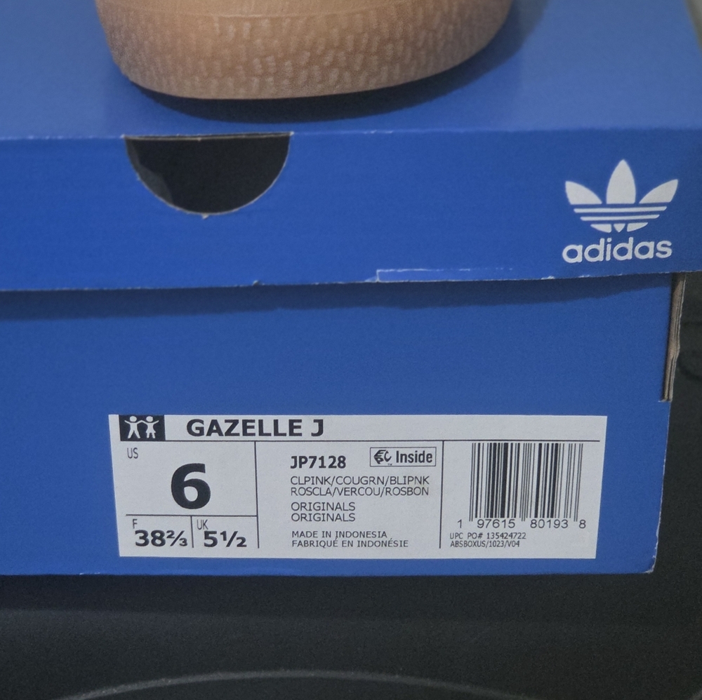 Adidas Gazelle Pink and Green Sneakers - Picture 5 of 6